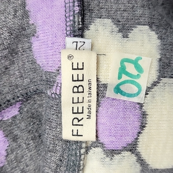 NWOT FreeBee felt / fleece floral pompom ribbed trim vest - Picture 6 of 6